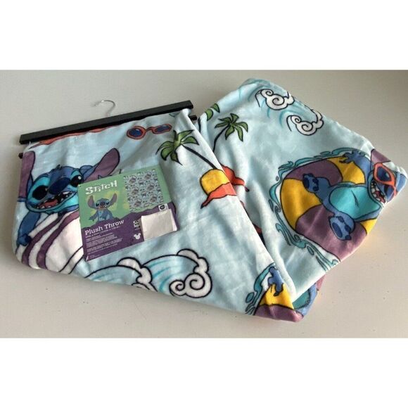 Disney Stitch Soft Throw Blanket 50 X 70” Surfing Tubbing Beach Waves NEW - Picture 4 of 16